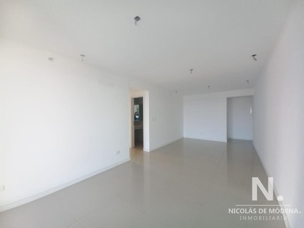 Oportunidad. Se vende apartamento de 2 dormitorios con herm