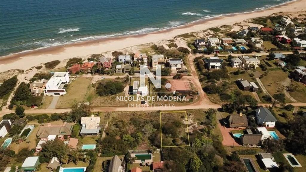 Gran terreno en venta Tio Tom