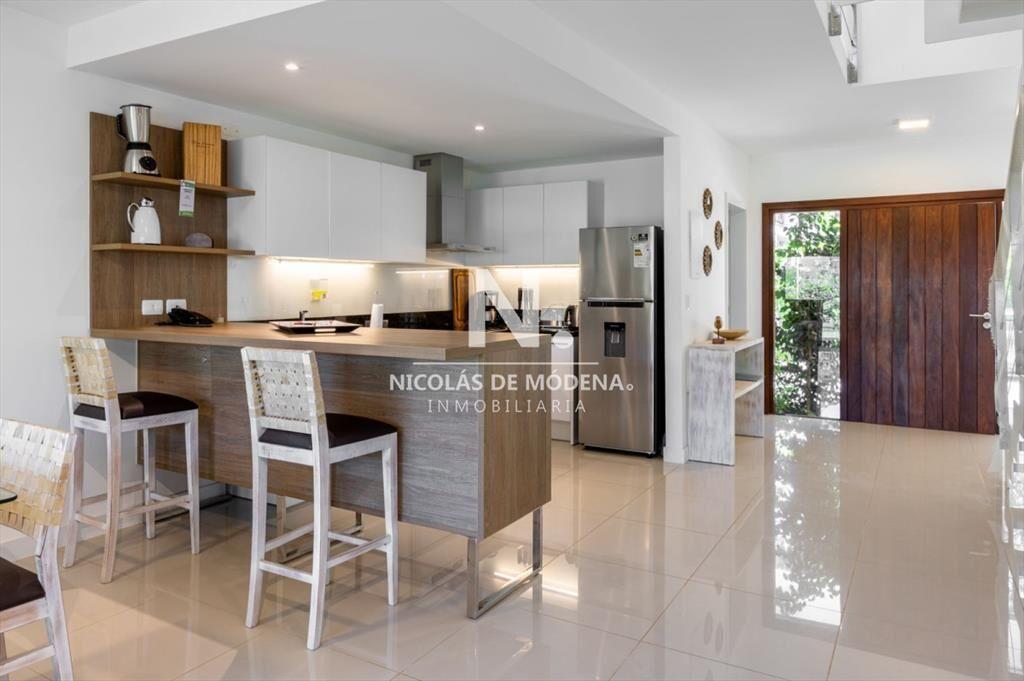 En venta apartamento en Punta Ballena de 4 en
