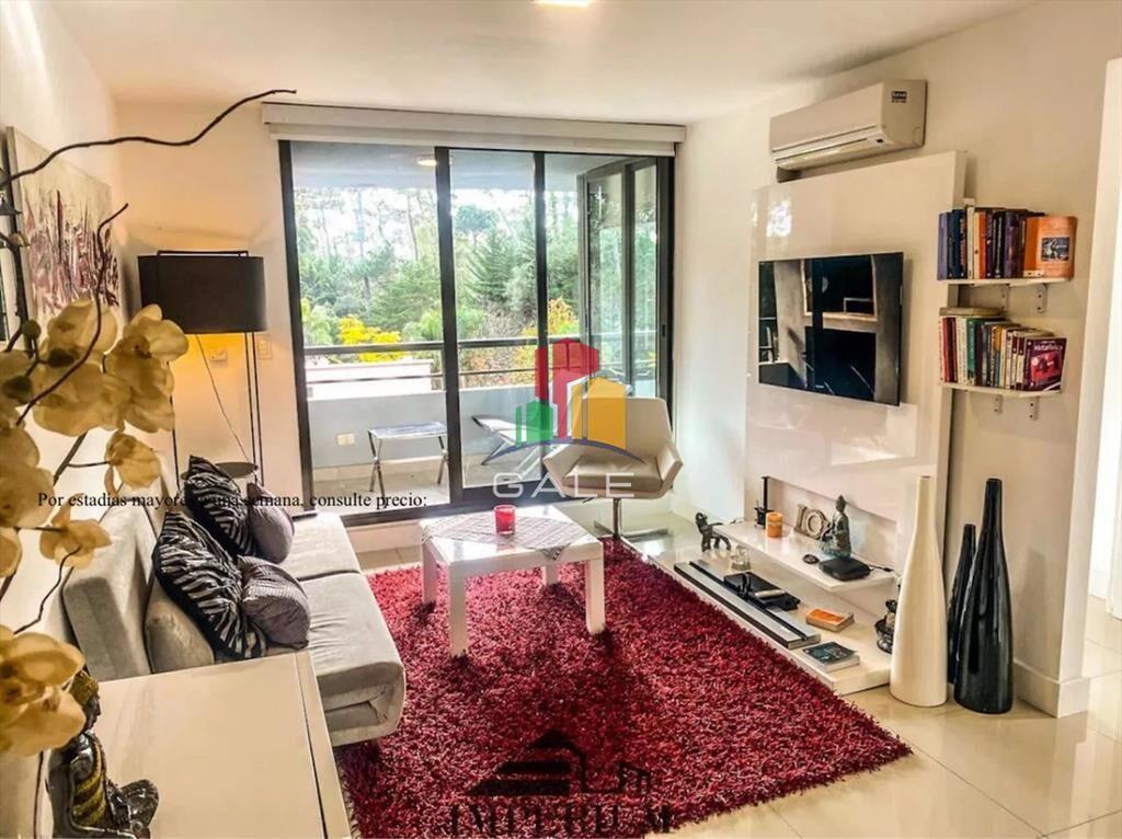 Departamento de 2 dormitorios en venta, Punta del