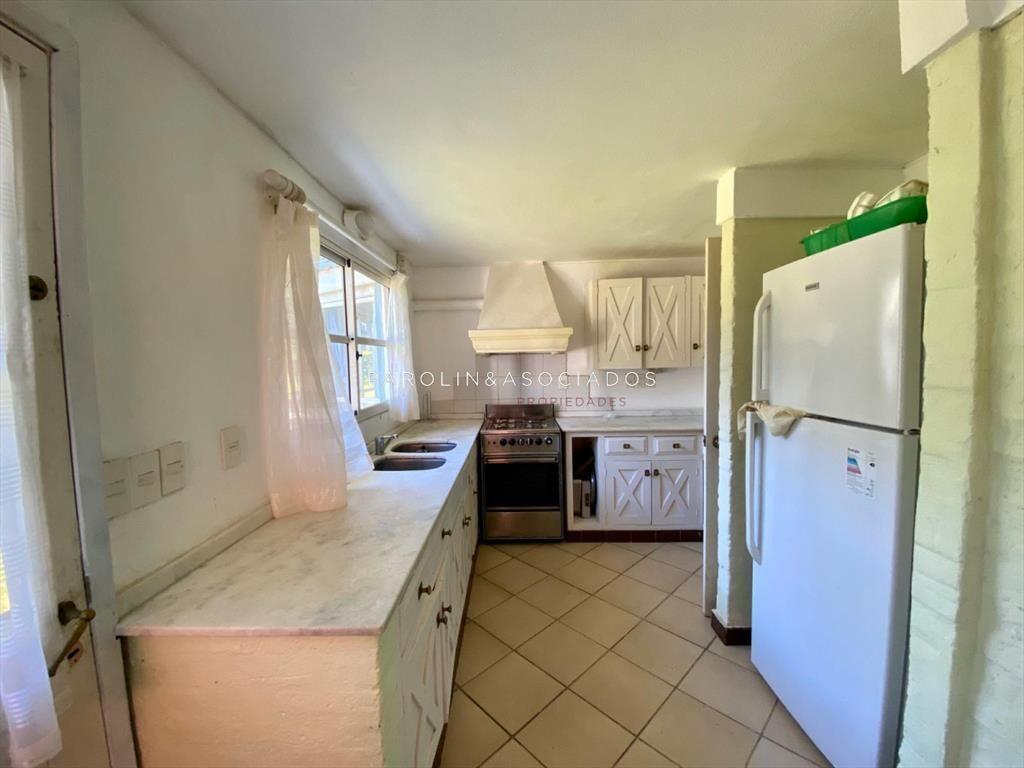Casa en venta en Manantiales, 4 dormitorios, Punta del Este