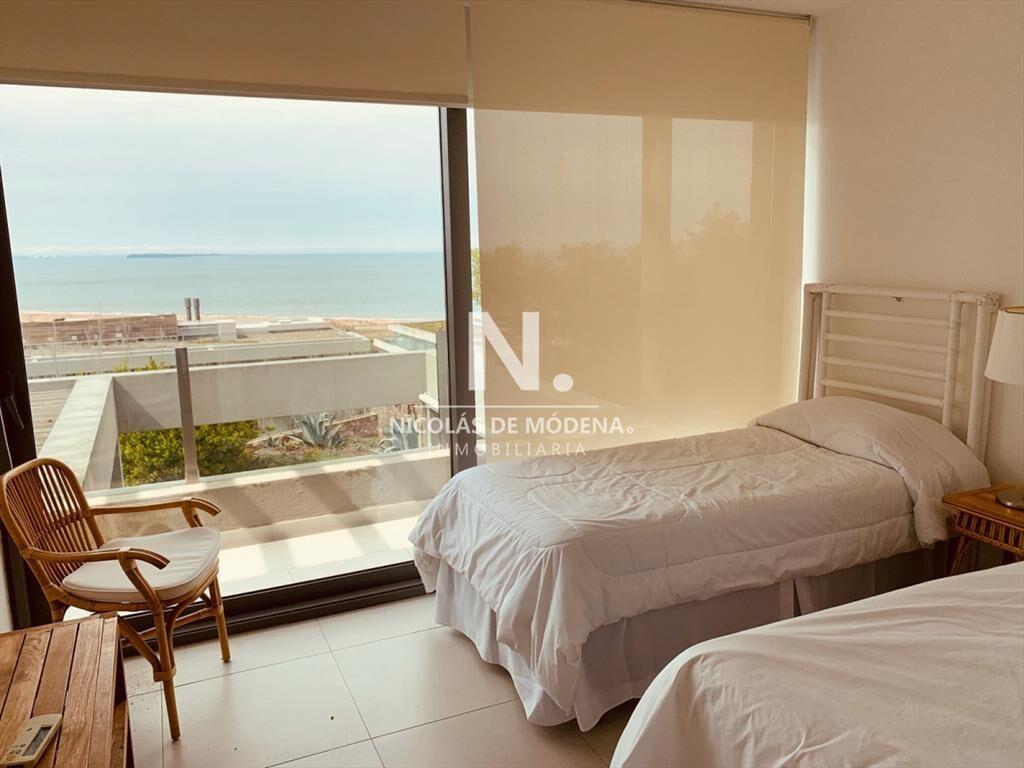 Hermoso Departamento en venta, Punta Ballena.