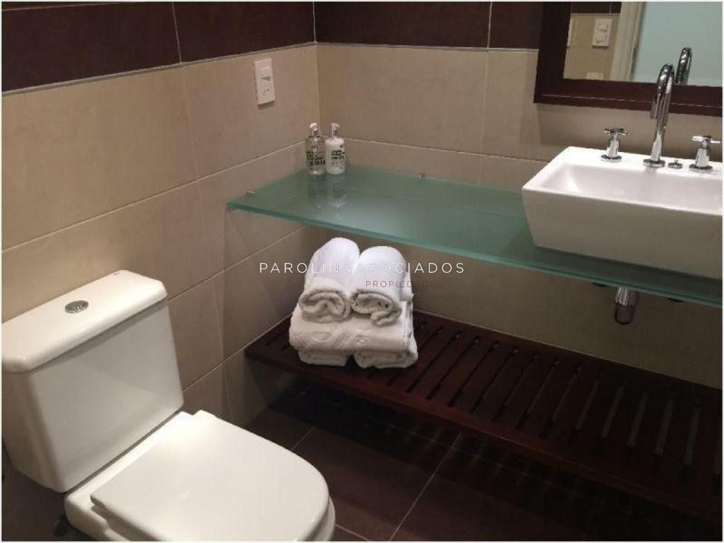 Hermoso apartamento de 3 dormitorios en venta en