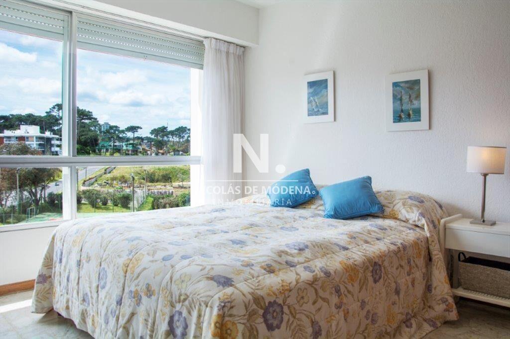 Apartamento en venta de 3 dormitorios Punta Del