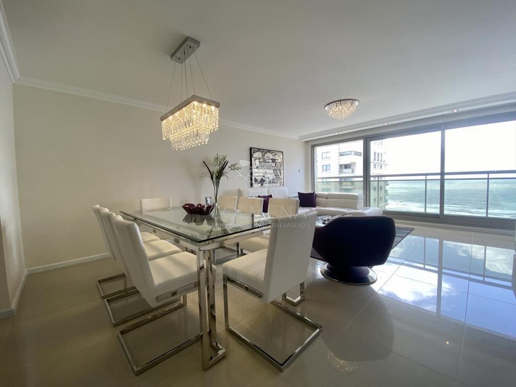 Vende apartamento ideal en Brava con vista al mar