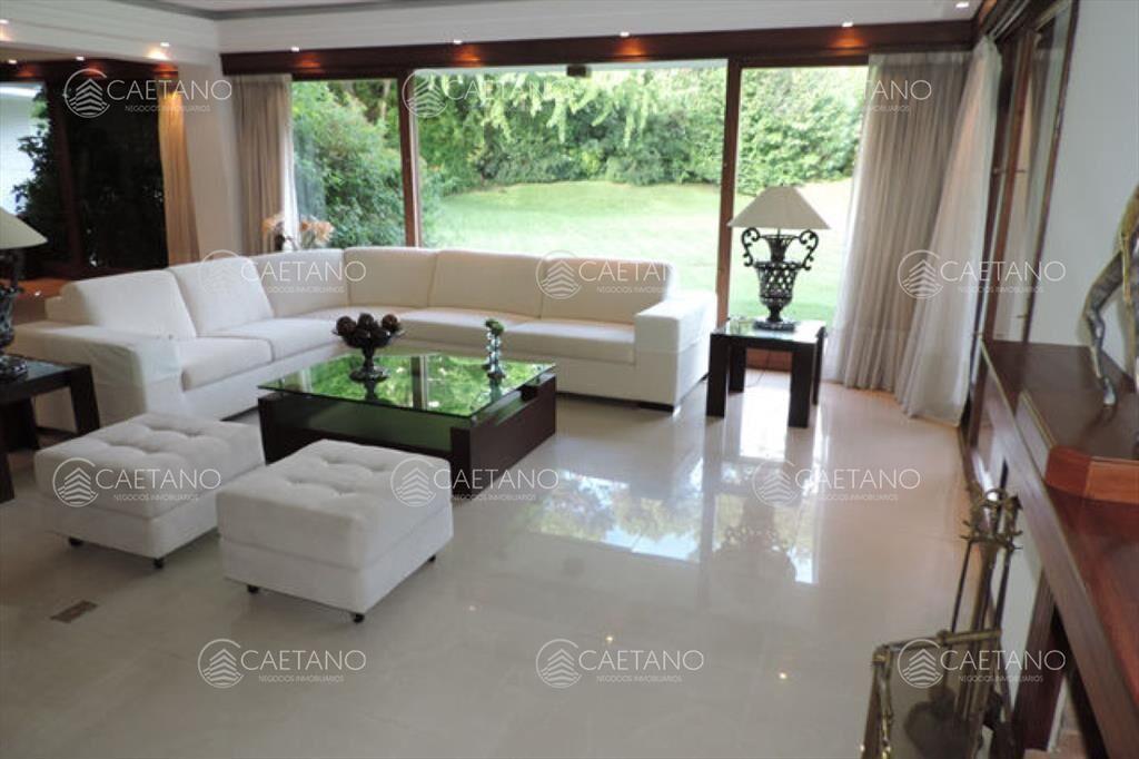 HERMOSA RESIDENCIA