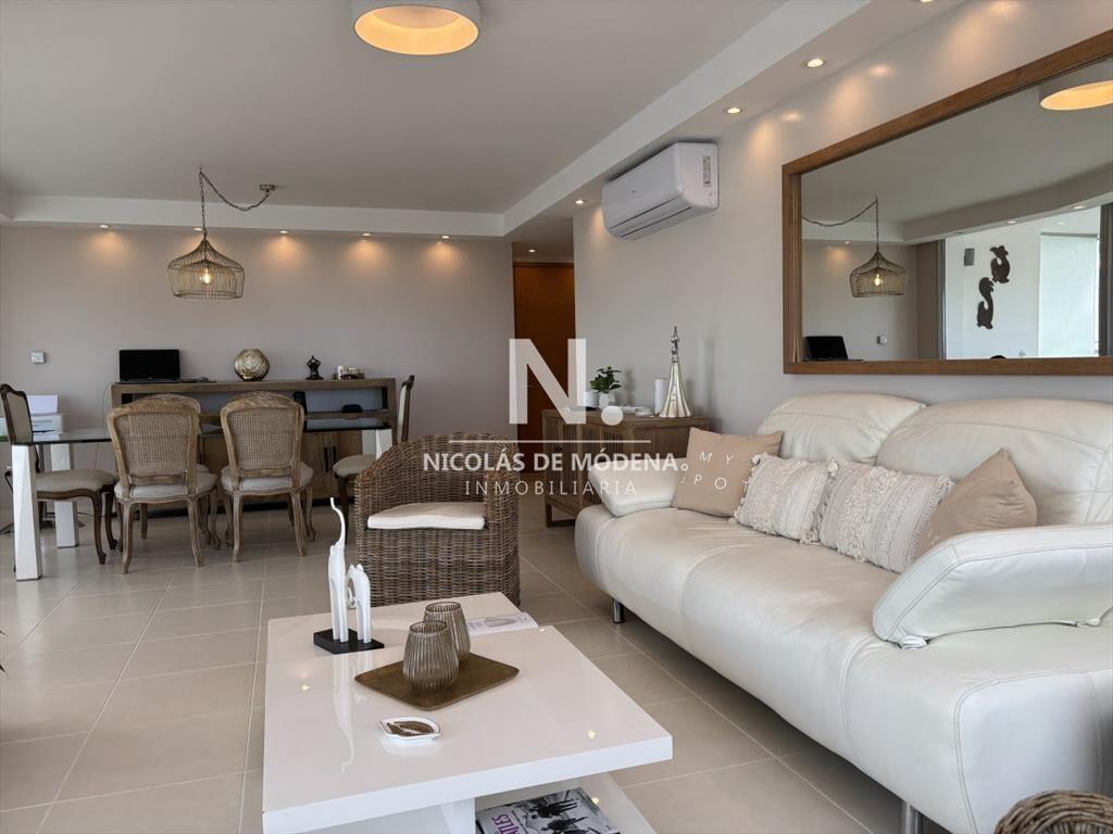 SEASONS TOWER VENTA PISO ALTO MANSA