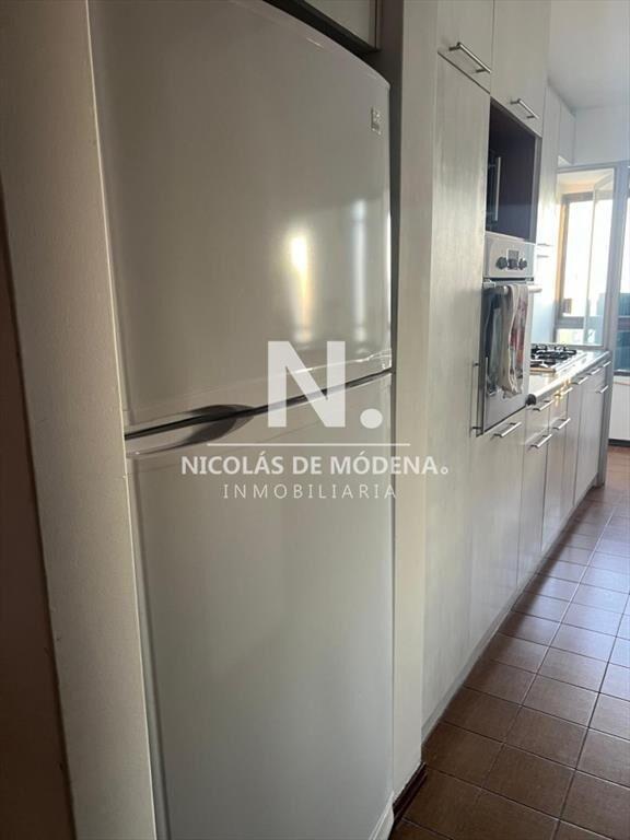 Vende apartamento con vista al mar de 3 en Punta
