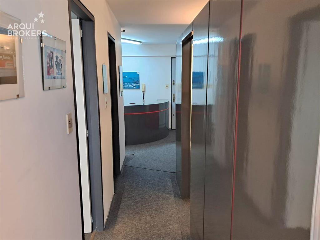 Oficina de tres ambientes en venta en Centro