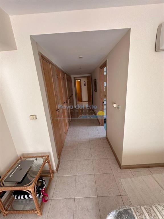 Apartamento en Alquiler de 3 dormitorios en Punta