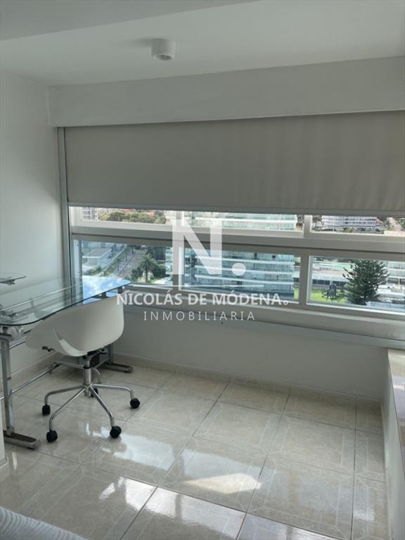 Departamento en venta en Beverly Tower, 3 suites + dep. Esp
