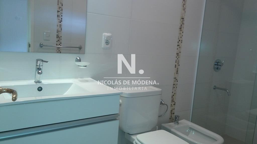 Hermosa casa de 4 dormitorios en venta en la zona