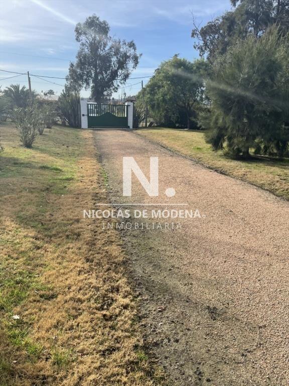 Vende Chacra amplio, con casa de 3 dormitorios en