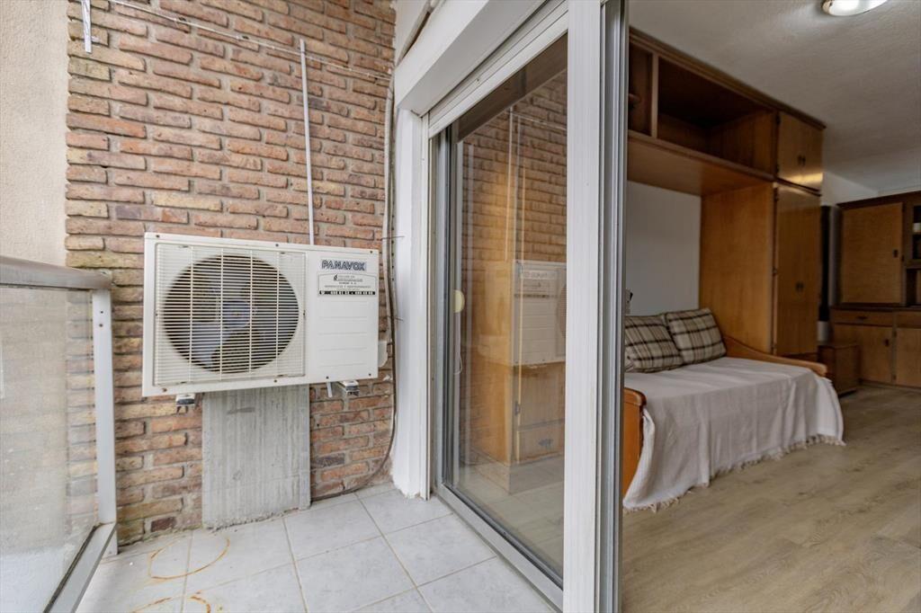 Venta de monoambiente amoblado con renta en Pocitos