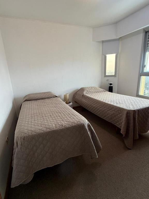 Apartamento en alquiler anual 2 dormitorios sobre Roosevelt