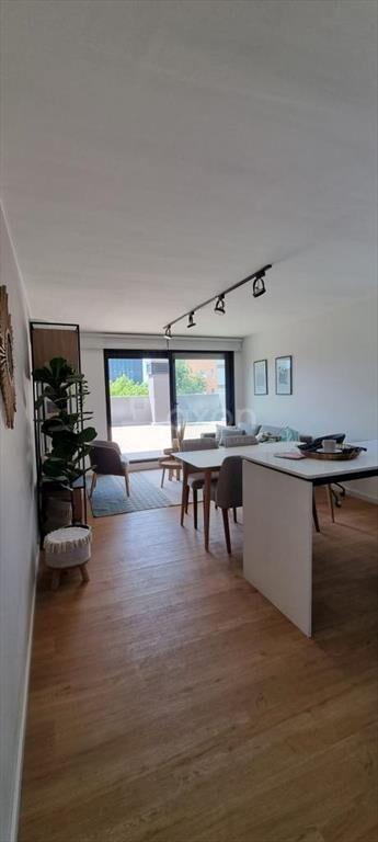 VENTA DE APARTAMENTO DE 2 DORMITORIOS EN BARRIO PUNTA CARRE