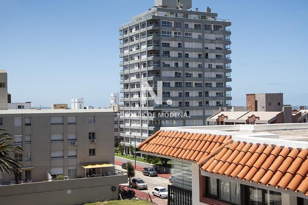 Hermoso departamento en venta, Península.