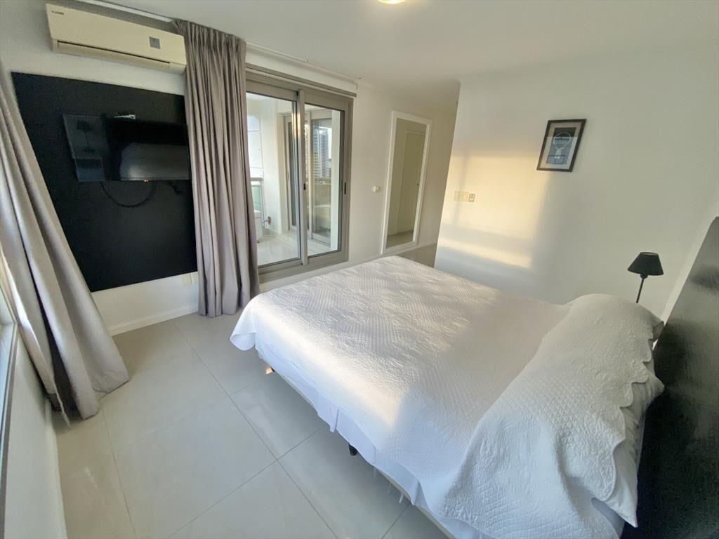 VENTA APARTAMENTO 3 DORMITORIOS Y DEPENDENCIA DEL