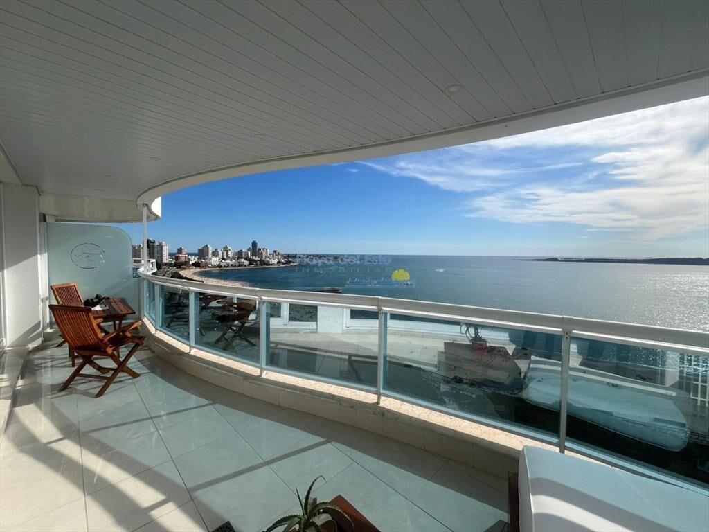 Apartamento de 3 dormitorios en Torre Millenium ,