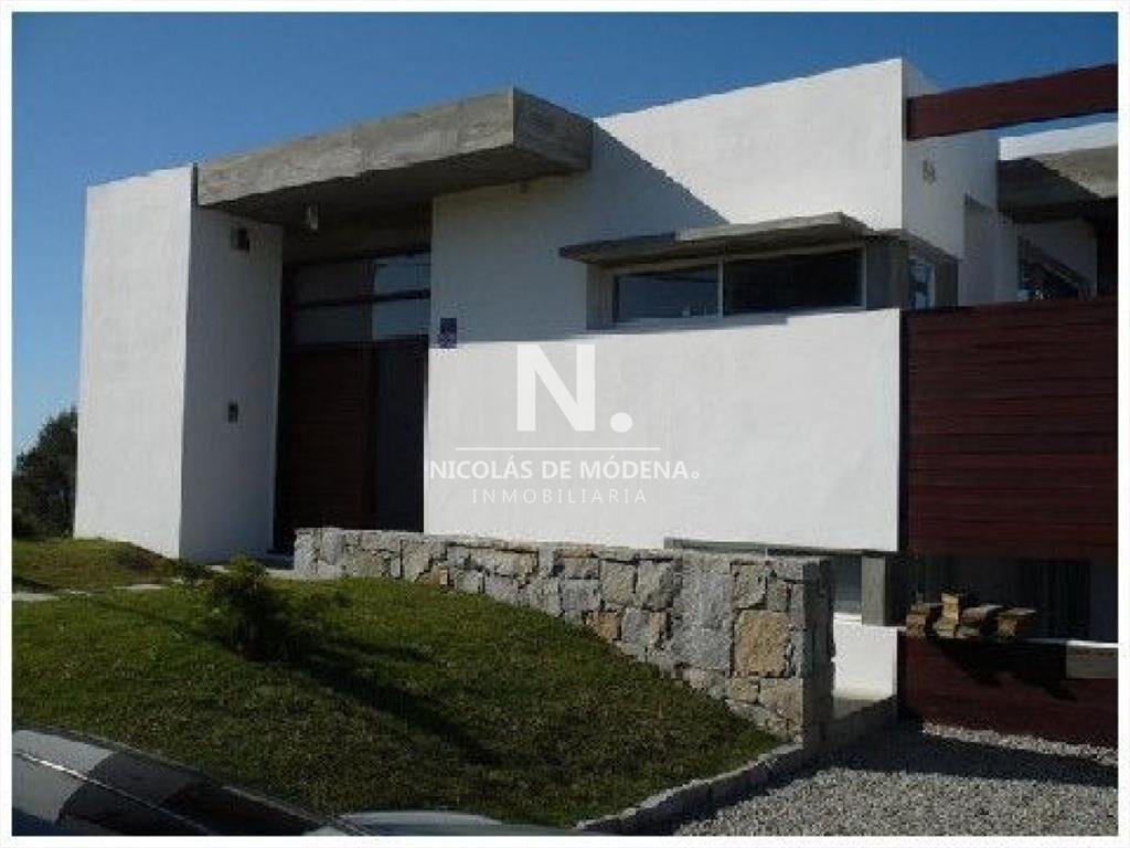 Impecable casa de 6 dormitorios en venta y alquiler en el C
