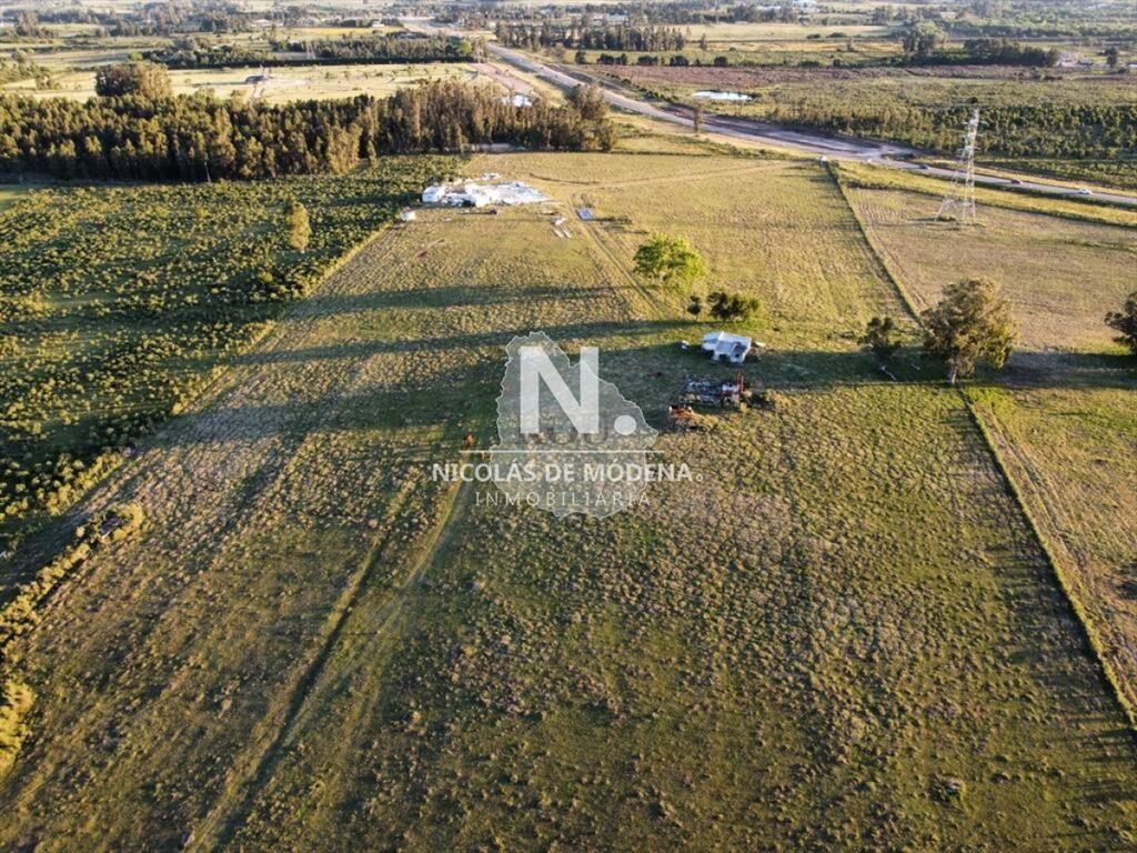 Vende campo de 4000m2 cerca de San Carlos
