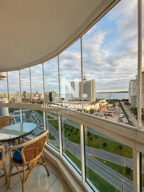 Apartamento de 2 dormitorios en suite en venta en Casino To