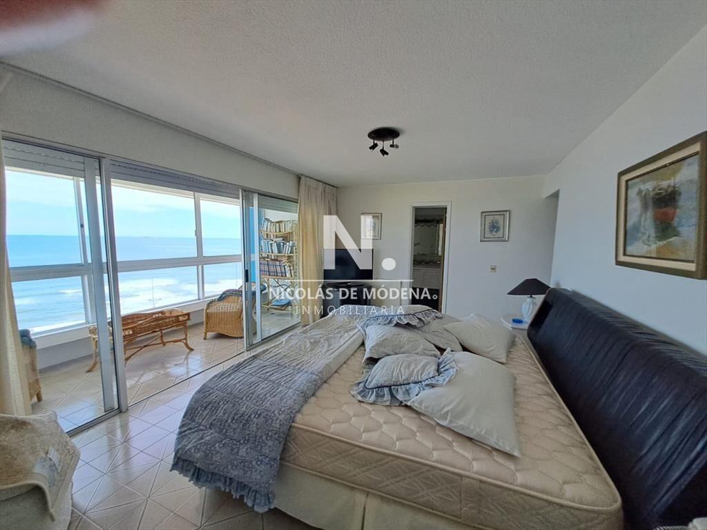 Espectacular apartamento en venta frente al mar