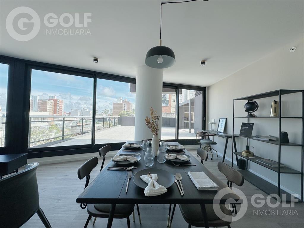 Venta de apartamento de 3 dormitorios con gran terraza y pa