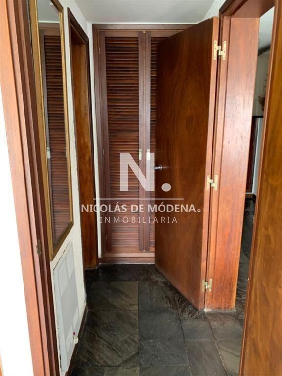 Apartamento de 1 dormitorio ubicado en un en de