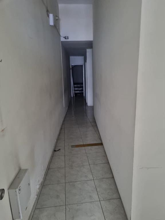 18 de Julio entre Roxlo y Minas , 5,5 mts de frente , 275 m