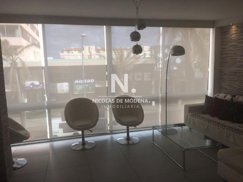 Departamento de 3 dormitorios en la Peninsula,