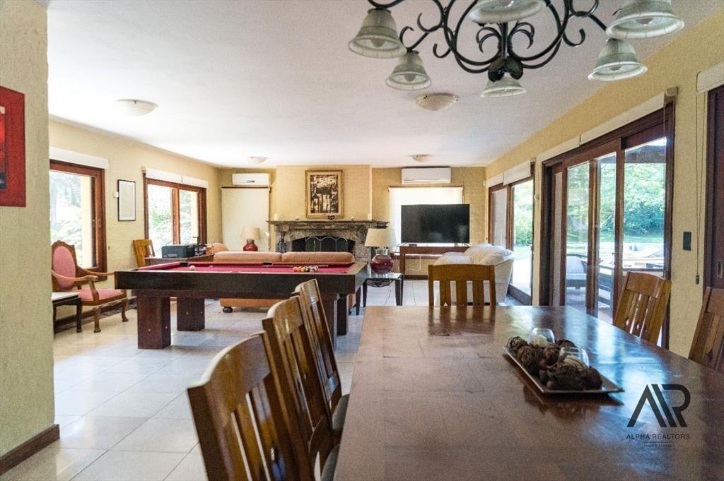 Casa en venta c/ cochera en Pinares