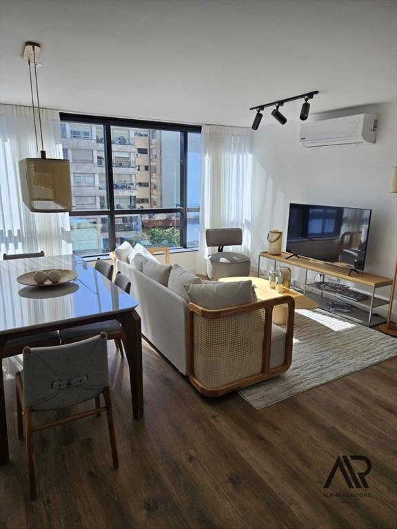 Apartamentos De 2 Dormitorios En El Corazón De Pocitos, ...