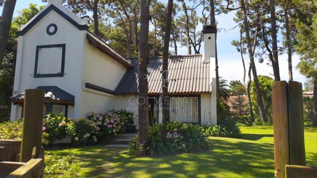 Muy linda casa en parada 4 de la Brava, Aidy