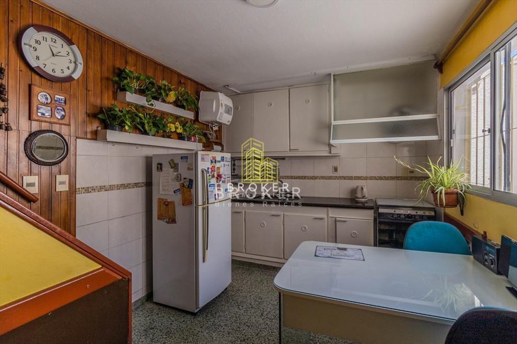 OPORTUNIDAD: Se vende Amplia Casa En CordÃ³n Solo