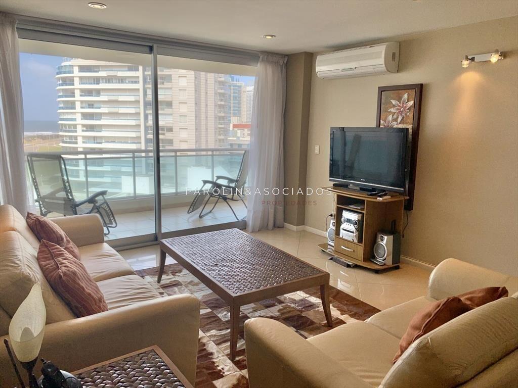 VENTA EN BRAVA EDIFICIO SOL Y LUNTA PUNTA DEL ESTE