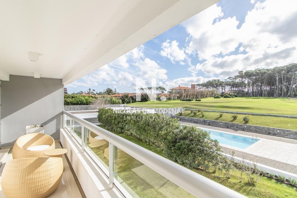 Vende apratamento en Brava Punta del Este de 3 en