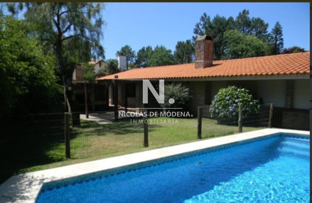 Casa en Venta de 4 dormitorios en Pinares , Punta