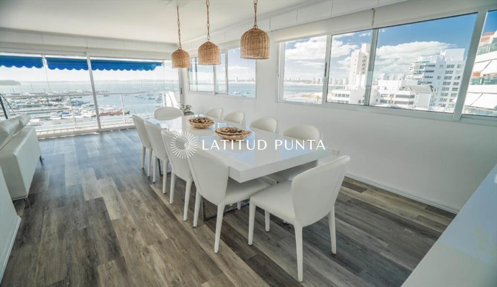 Apartamento frente al Puerto