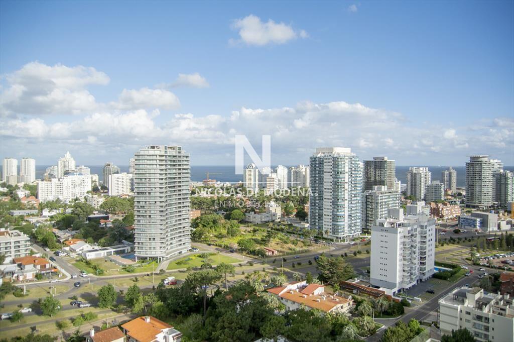 Vende apto de 2 dormitorios en Miami Boulevard !