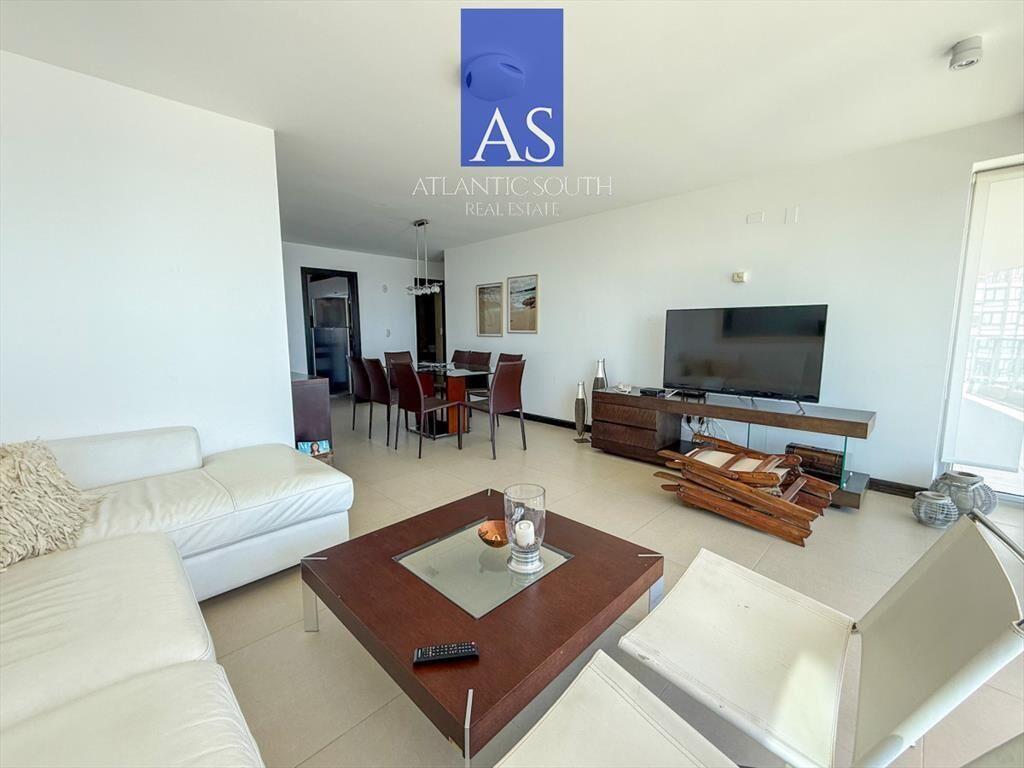 Apartamento 3 dormitorios en torre de categoría