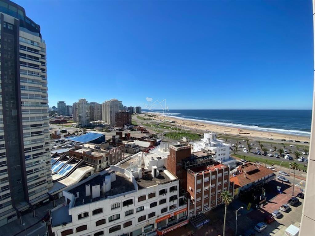 Apartamento en playa mansa a 1 cuadra del mar y a