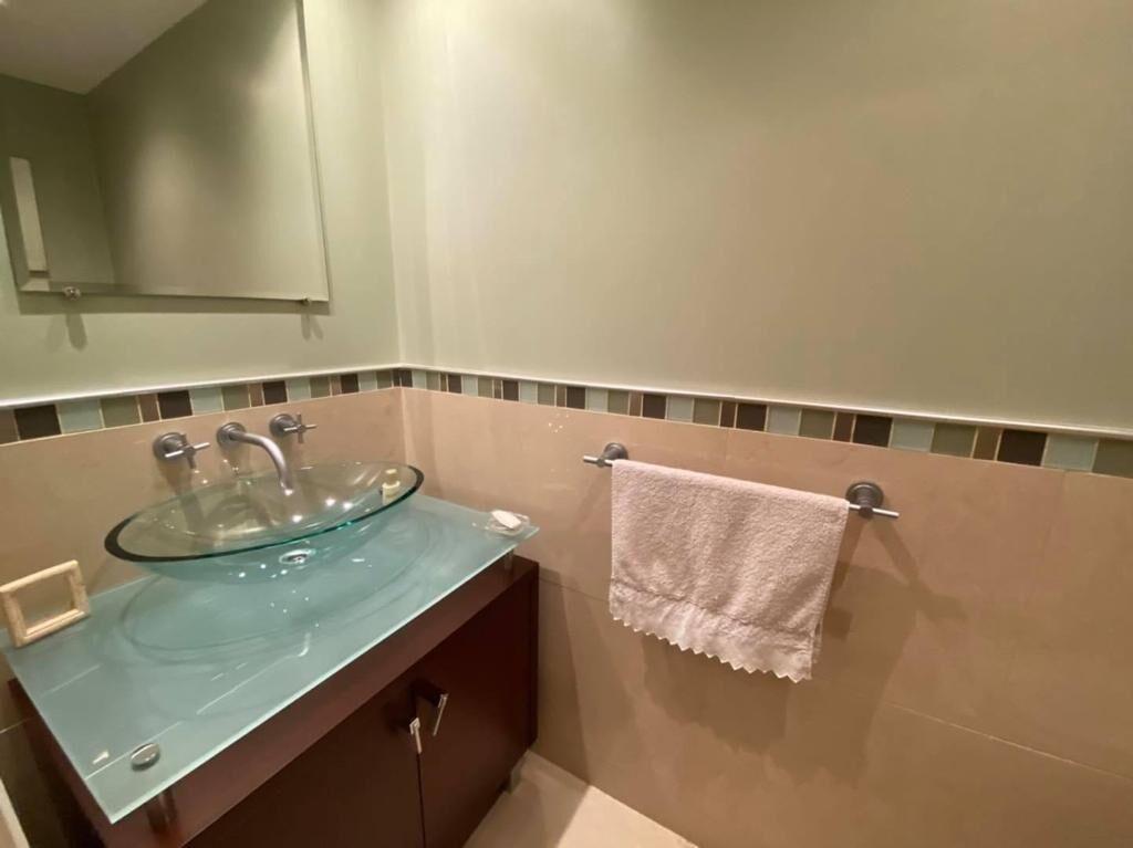 Pocitos Nuevo, proximo Rambla, 158 m2 , 3 dormitorios, reci
