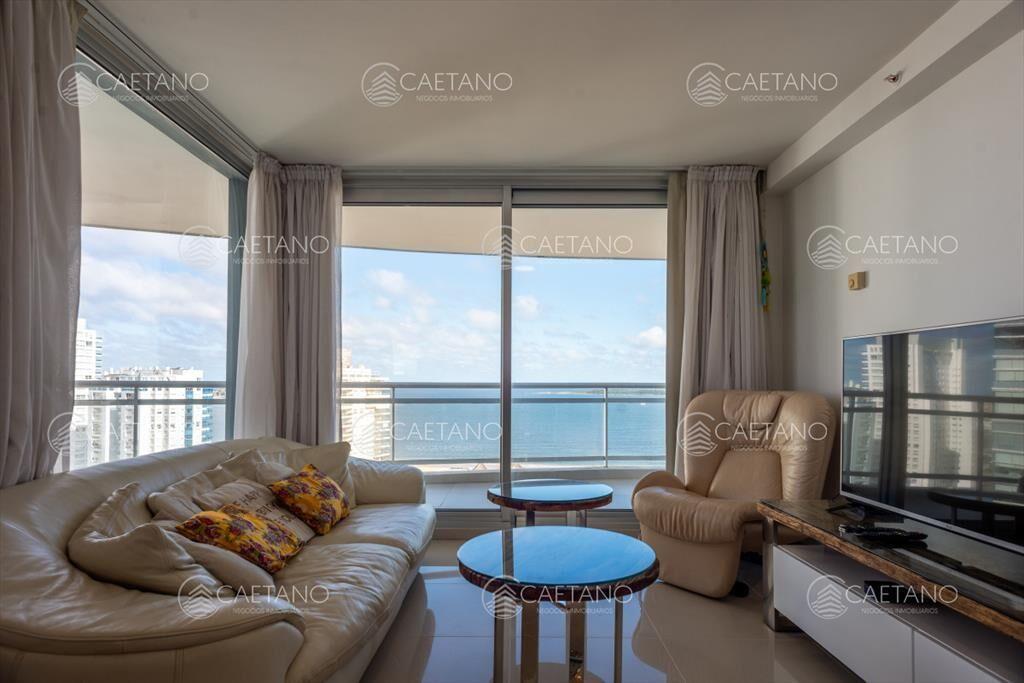3 y dependencia Sunrise Tower, Piso Alto, Playa