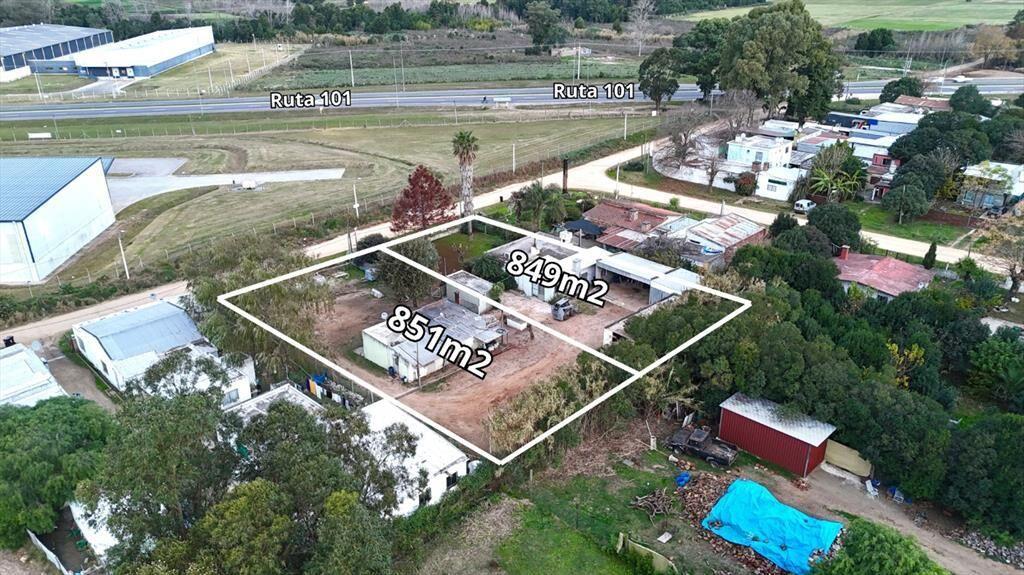 Vendo casa 2 Dormitorios y garaje Barros Blancos