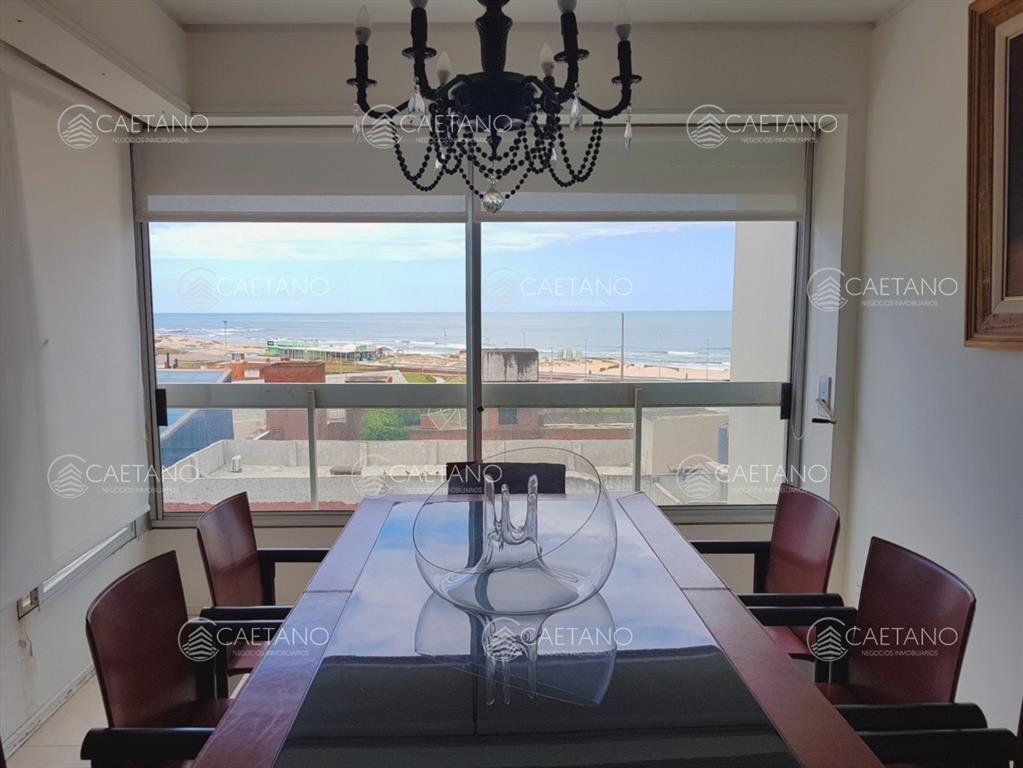 Hermoso y amplio apartamento con vista!