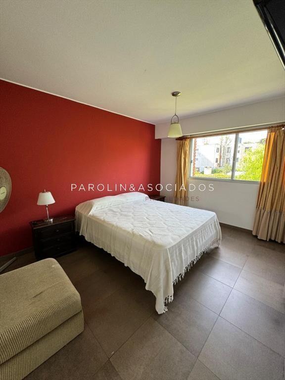 Apartamento en venta 2 dormitorios y medio, Playa