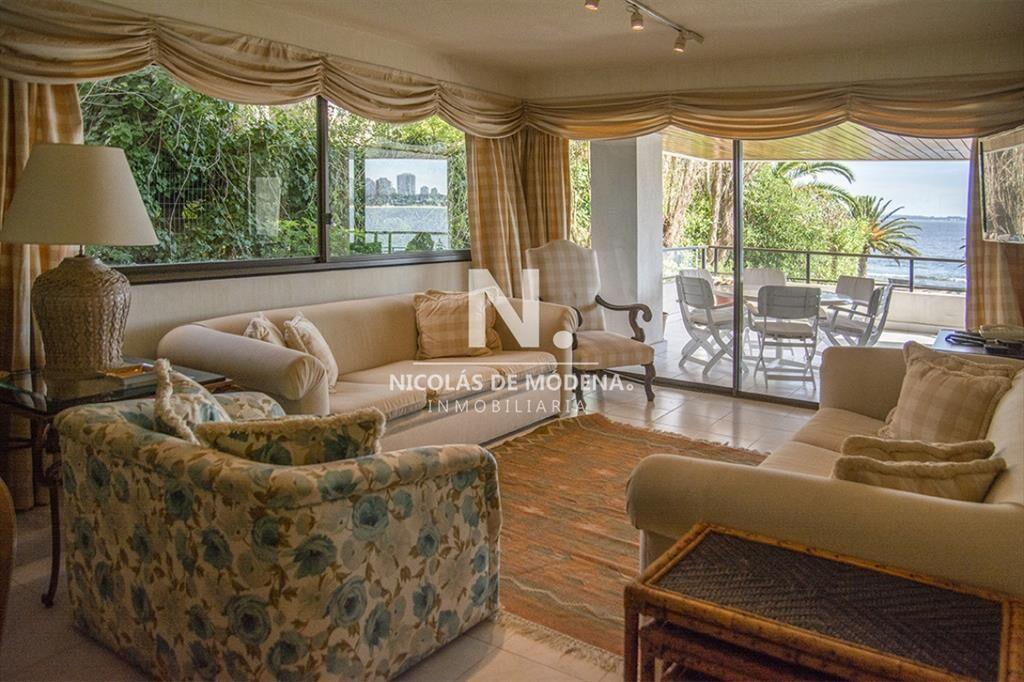 Departamento de 4 dormitorios en venta, con vista