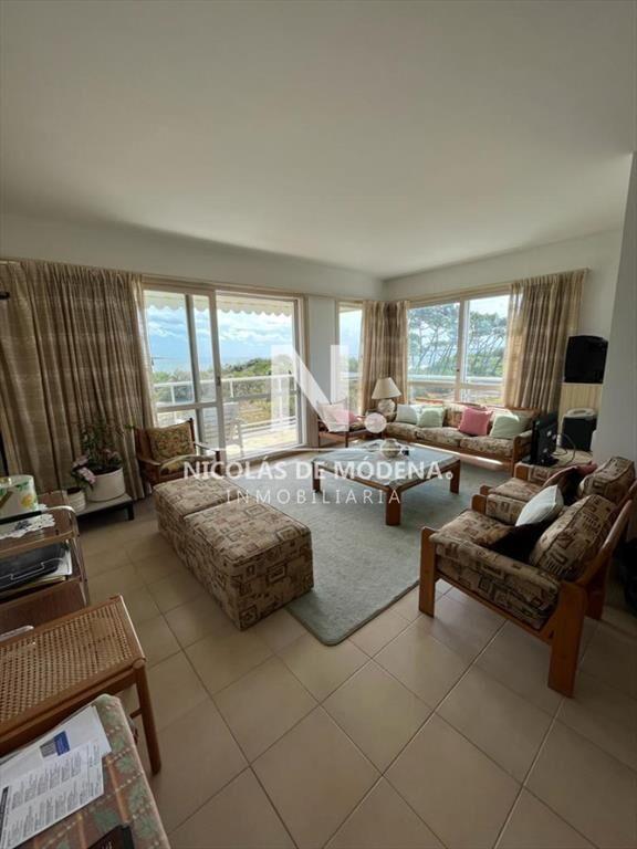 Vende apartamento en Mansa - Punta del Este de 3