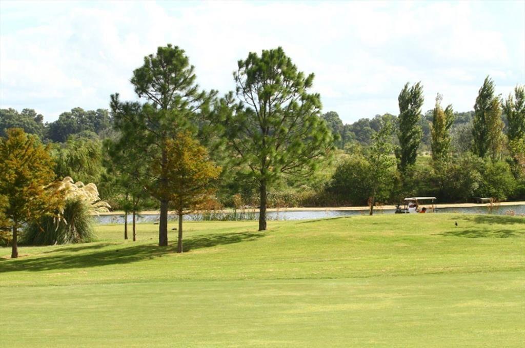 Venta terreno Carmelo Golf excelente orientación
